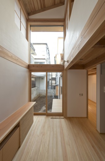 木組みの家「高円寺の家」食事室の吹抜け