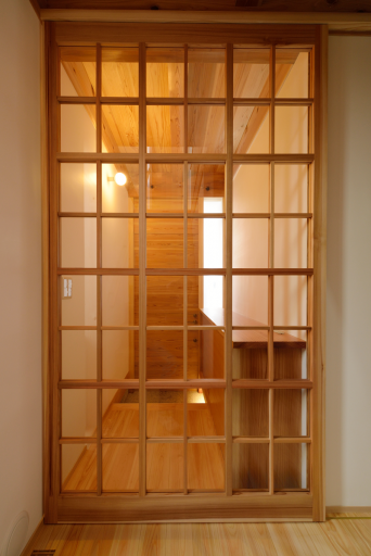 木組みの家「高円寺の家」格子戸