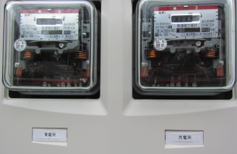 木組みの家「高円寺の家」ふたつのメーター