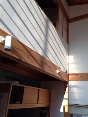 「木組みの家に住んで」埃のたたない無垢の家